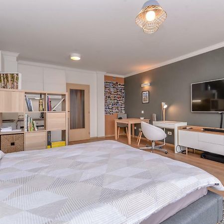 The Spot - Fully Equipped, Central, Modern Studio By Flat Mаnager Sofia Exteriör bild
